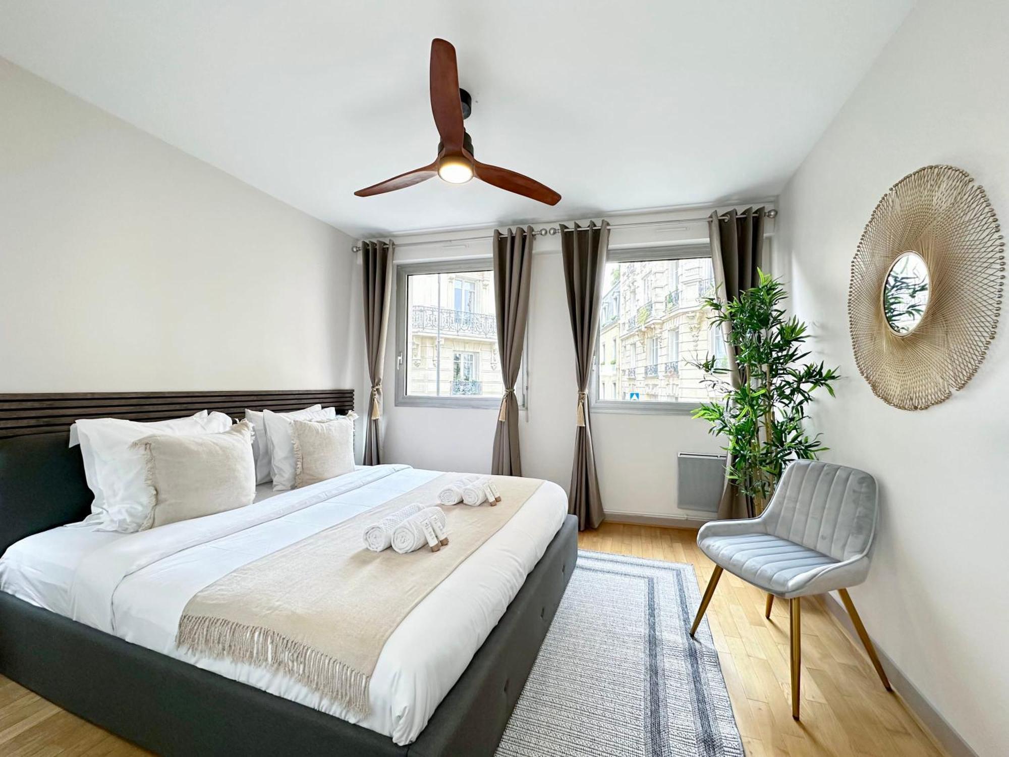 Chic Flat With A Garden Near Trocadero Apartment