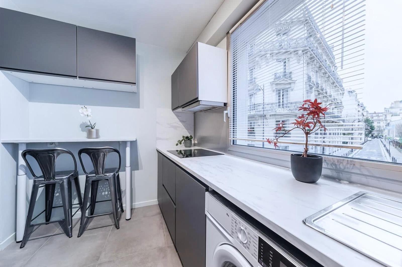 Chic Flat With A Garden Near Trocadero Apartment *
