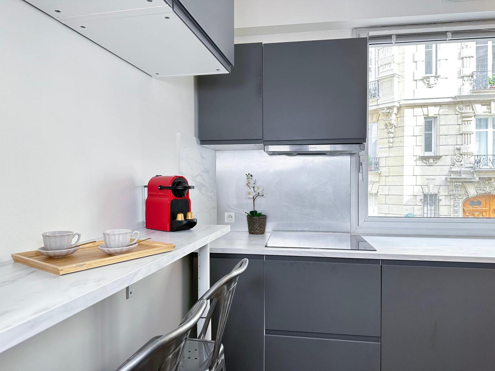 Chic Flat With A Garden Near Trocadero Apartment *
